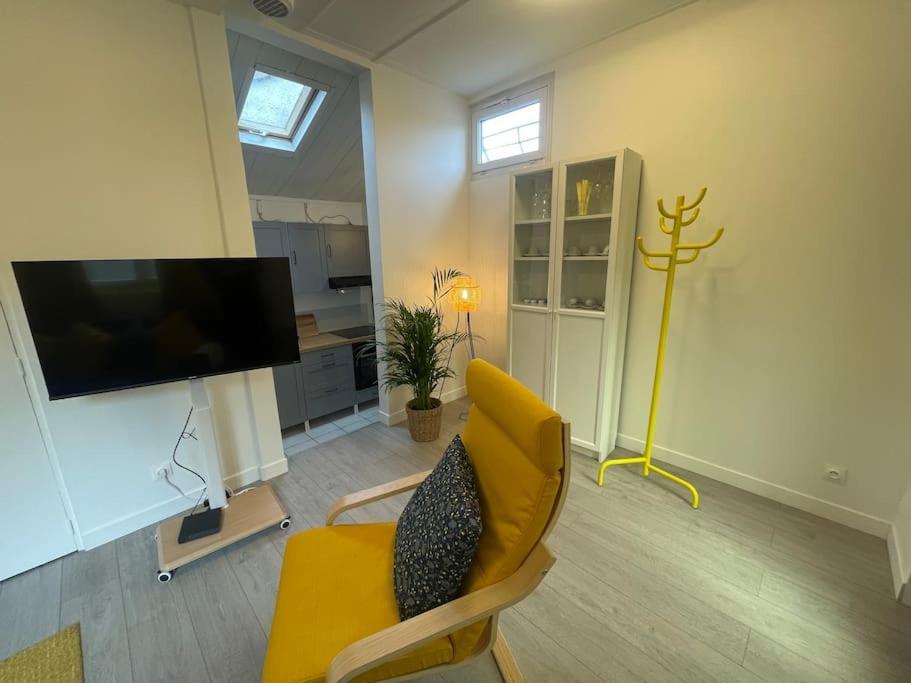 Maison Paisible, Elegante Cdg Jo Aulnay-sous-Bois